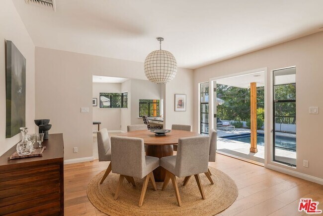 Building Photo - 11349 Canton Dr