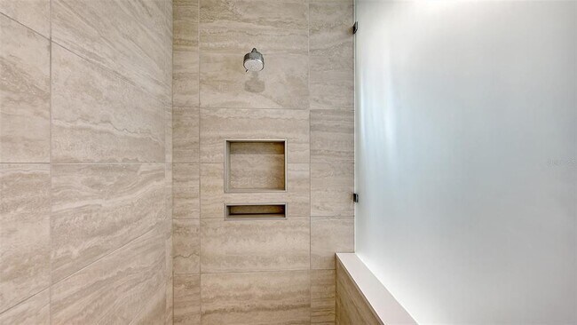 Building Photo - 301 QUAY Cmn