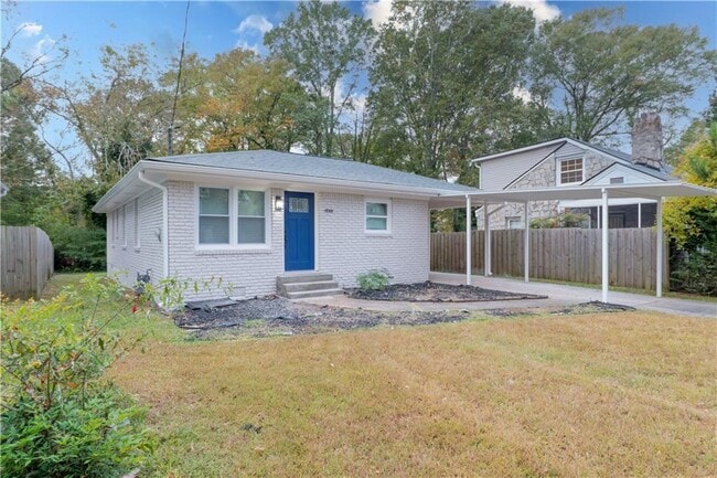 Building Photo - 2431 Crestview Ave