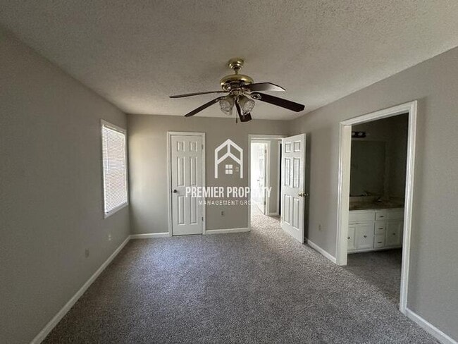 Building Photo - 2533 Richwood St
