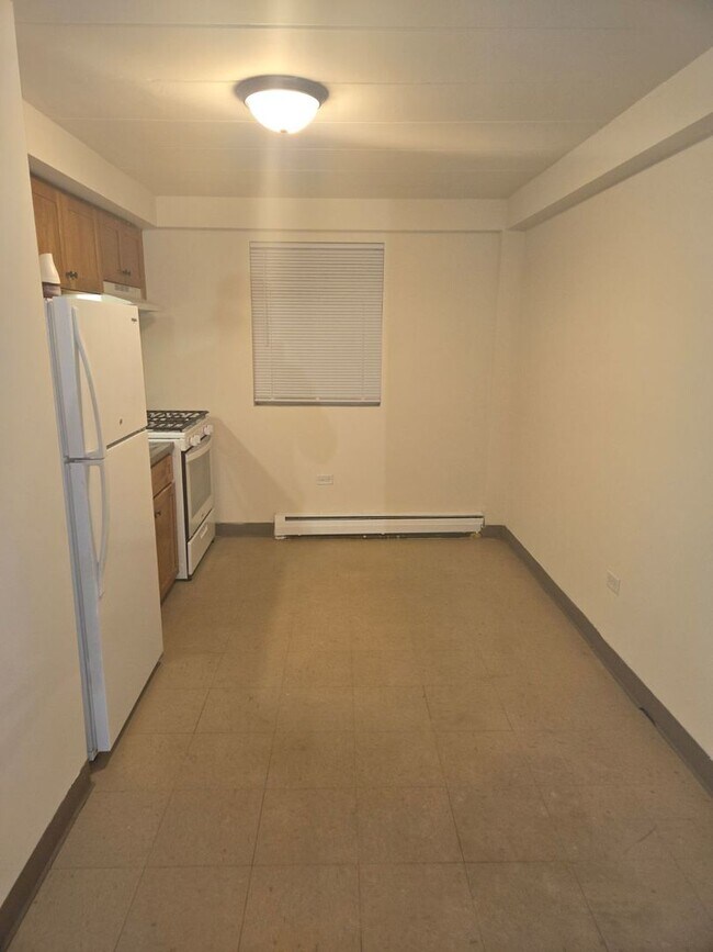 Building Photo - 5741 W 35th St