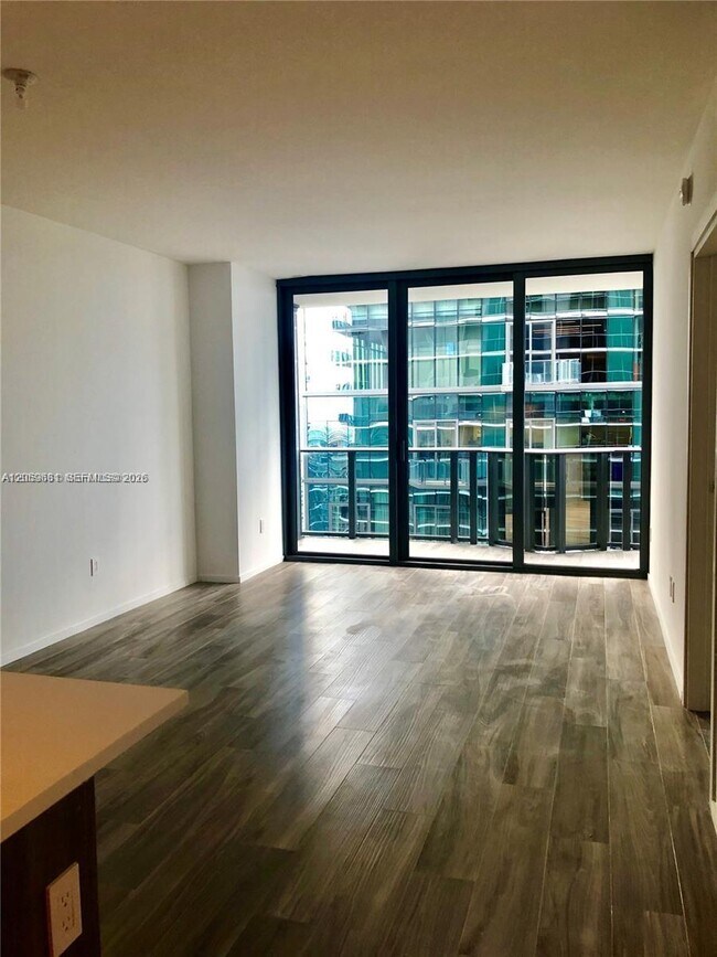 Building Photo - 801 S Miami Ave
