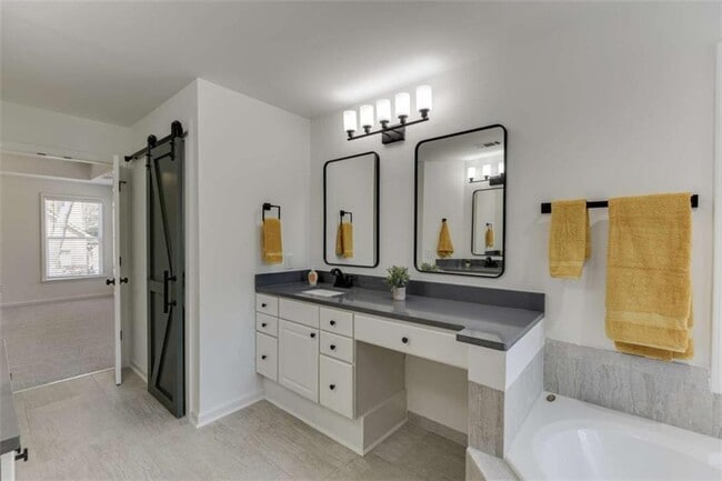 Building Photo - 1840 Oak Tree Hollow