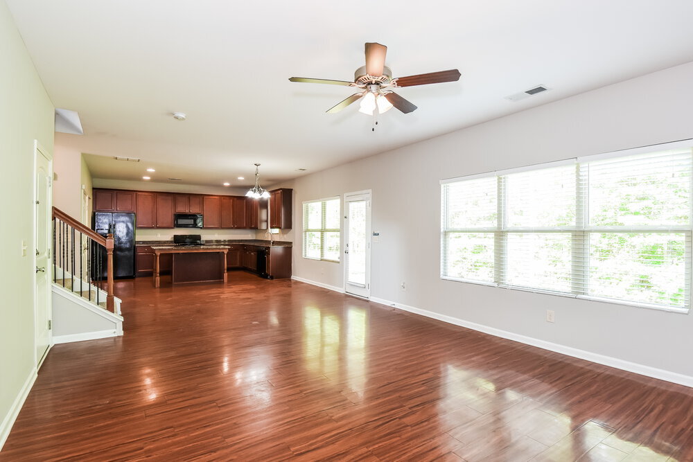 Building Photo - 930 Walking Stick Trail NE