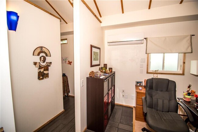 Building Photo - 2713 Sweeney Ln