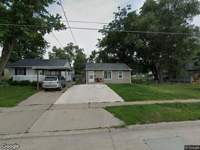 Building Photo - 612 E Edison Ave