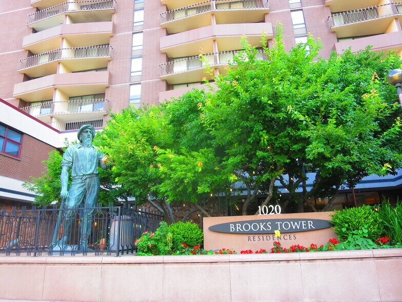 Building Photo - 1020 15th St