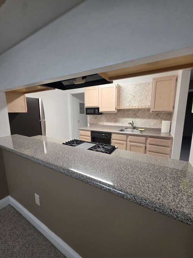 Building Photo - Waters Edge Condos