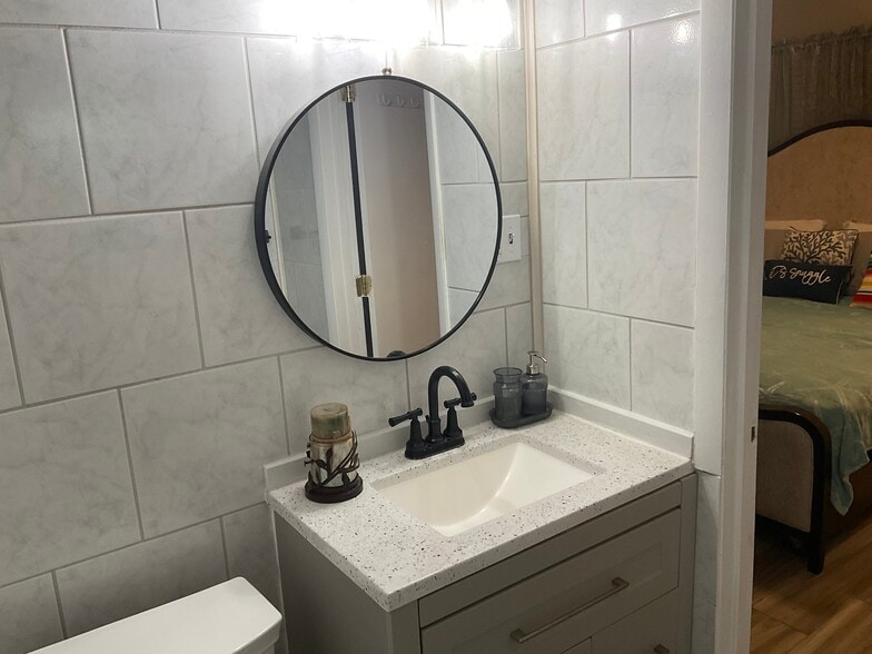 Building Photo - 2692 Cedarbrooke Dr