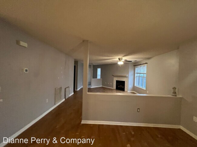 Building Photo - 2 br, 2 bath House - 4162 Breezewood Dr, U...