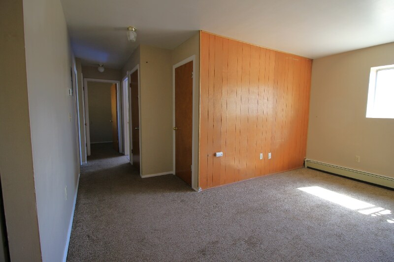 Building Photo - 703 Silverbow Ave