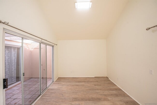 Building Photo - 11323 Caminito Corriente