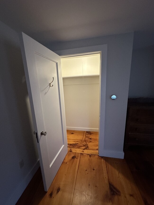 Building Photo - 618 Shearer Hill Rd