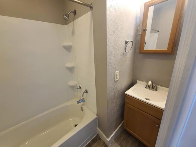 Building Photo - 1217 O Brien St