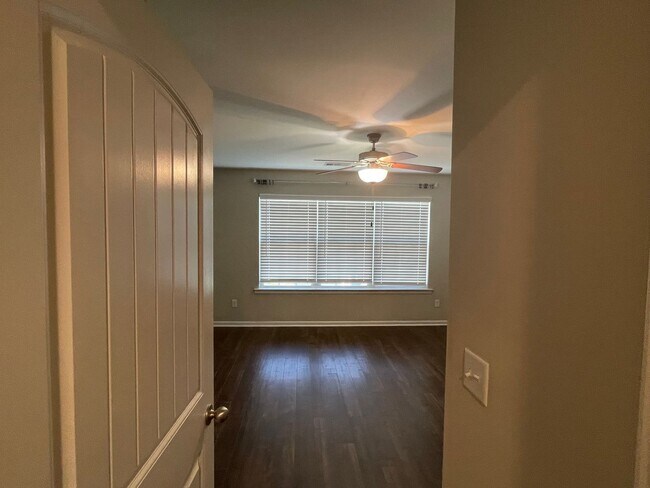 Building Photo - Beautiful Goodlettsville Condo Rental – 2 Bed, 2.5 Bath