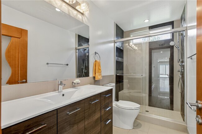 Building Photo - 27301 Via Avila