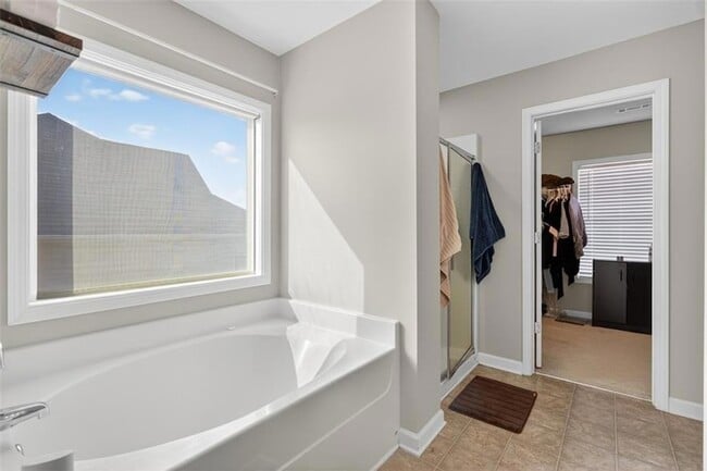 Building Photo - 267 Collingsworth Trace NE