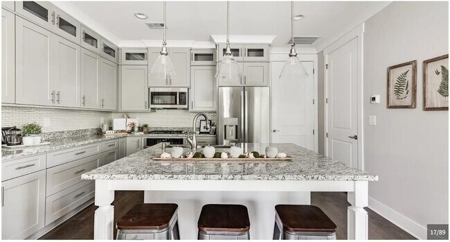 Building Photo - 6076 Cushing Cir