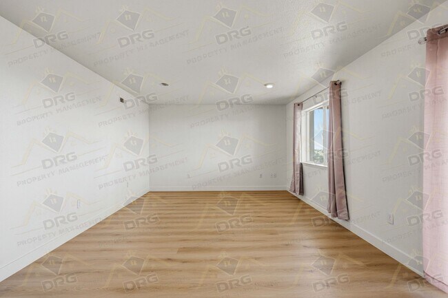 Building Photo - 9166 Jalisco Way