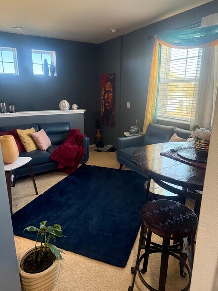 Building Photo - 15337 Southern Martin St