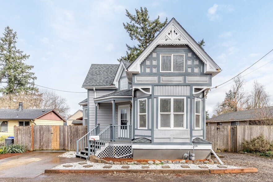 Victorian - 1144 SE 85th Ave