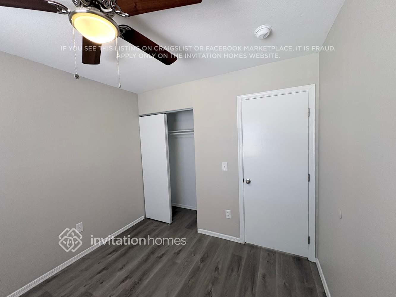 Building Photo - 1551 E Betsy Ln