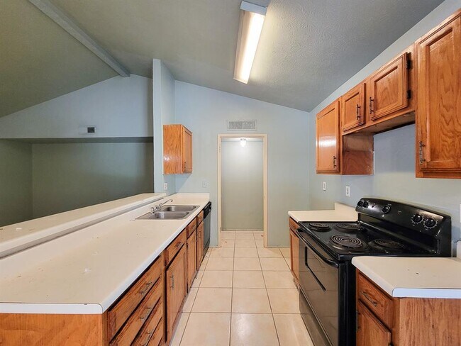 Building Photo - 17423 Ranch Country Rd