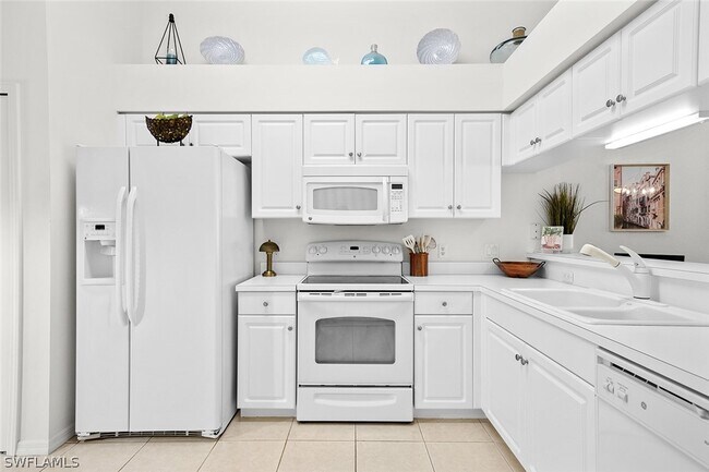 Building Photo - 26670 Rosewood Pointe Dr