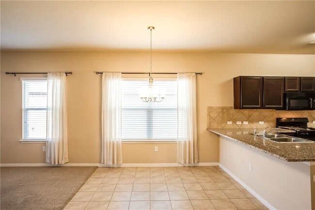 Building Photo - 607 Brashear Ln