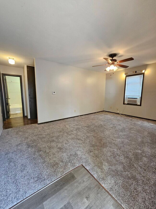 Building Photo - 608 S College Ave