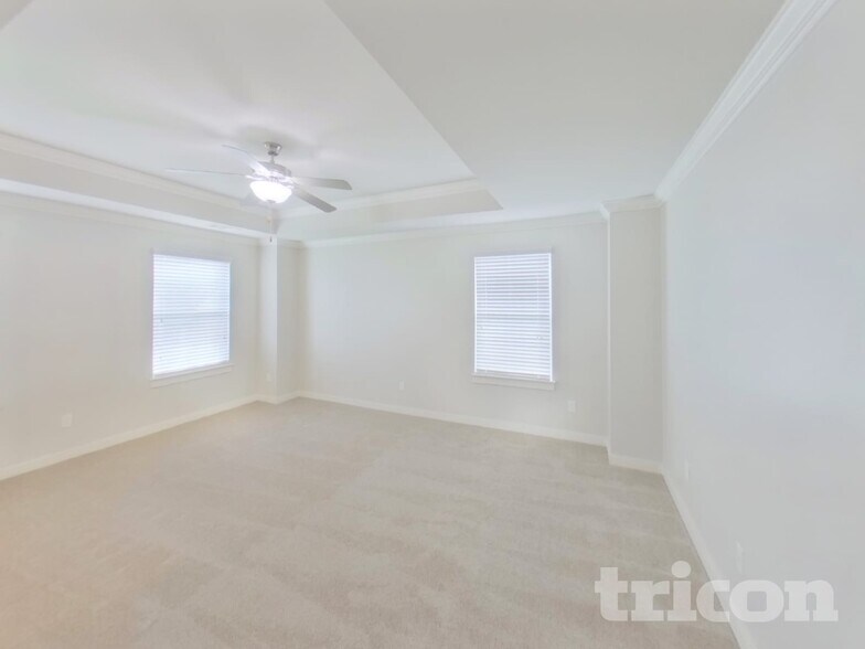 Building Photo - 4822 Kingdom Dr
