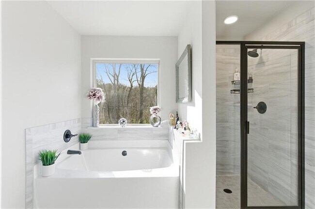 Building Photo - 4958 Zoya Ct