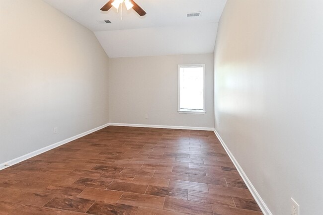 Building Photo - 4489 Poppenheimer Way
