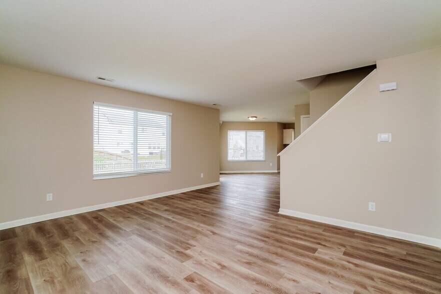 Building Photo - 1249 Candora St