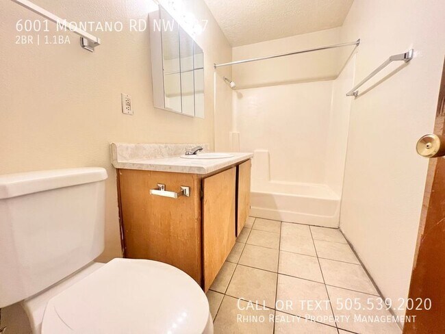 Building Photo - 6001 Montaño Rd NW