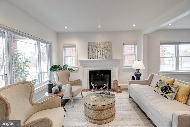 Primary Photo - 102 Frederick Ave