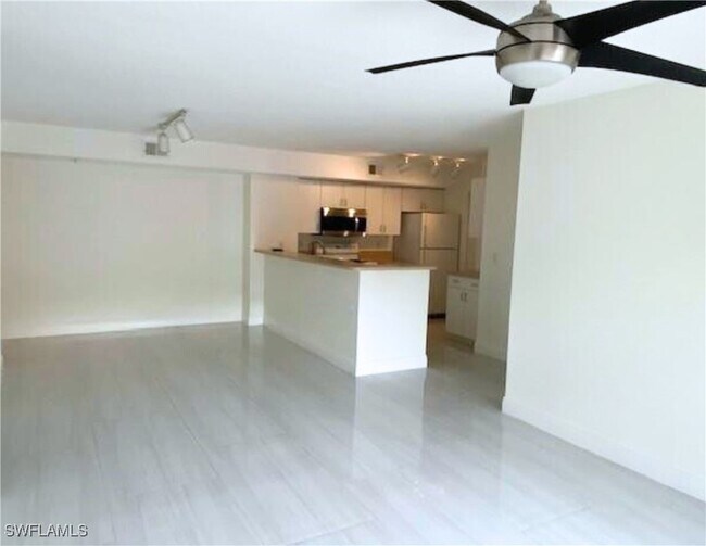 Building Photo - 1830 Florida Club Cir