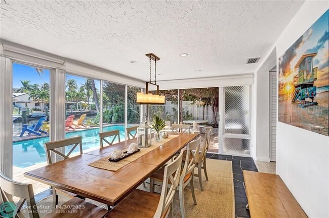 Building Photo - 3230 S Terra Mar Dr
