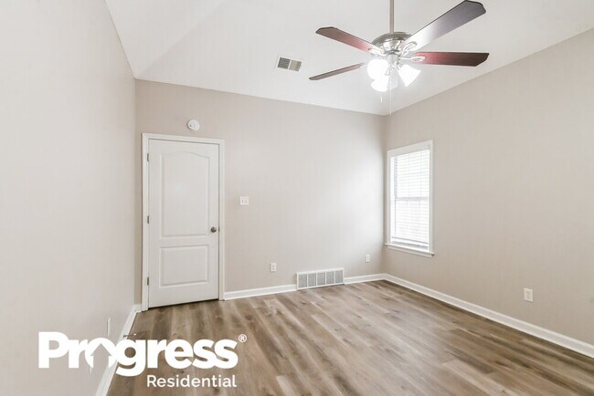 Building Photo - 10345 Autumn View Cove