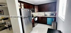 Building Photo - 9920 NW 68th Pl
