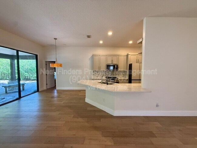 Building Photo - 13658 Kayak Ct