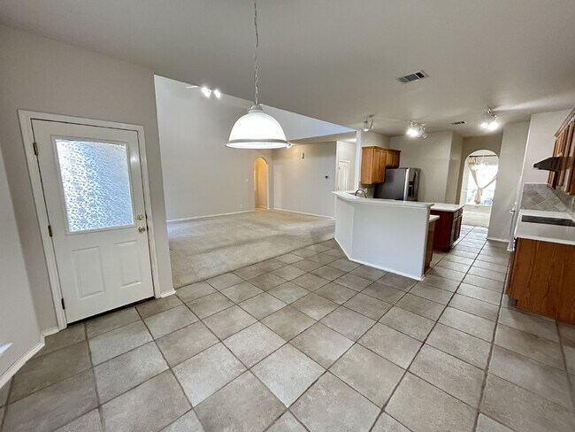 Building Photo - 5 Bedrooms house at Roger Ranch ready to m...