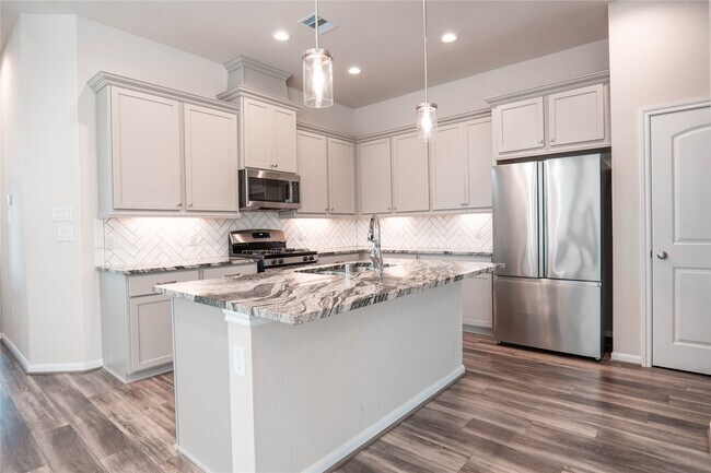 Building Photo - 16119 Northern Cardinal Ln