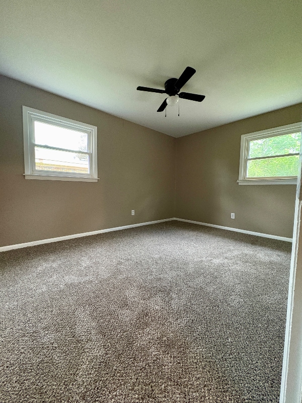 Building Photo - 3330 Karian Dr