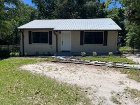 Building Photo - 1217 Kirby St