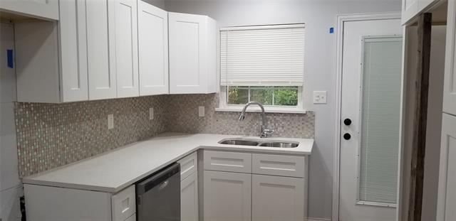 Building Photo - 708 Peters Colony
