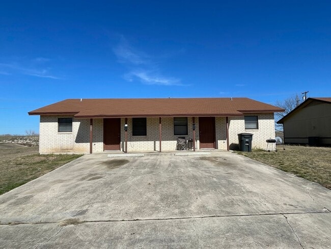 Primary Photo - 1107 White Ave