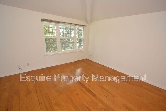 Building Photo - 2847 Harbor Blvd