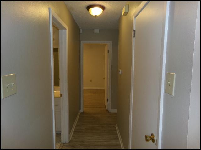 Building Photo - 609 Nan Cir