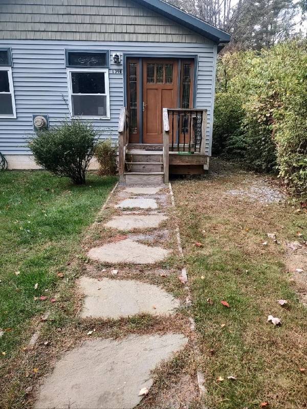 Building Photo - 139 Traver Rd